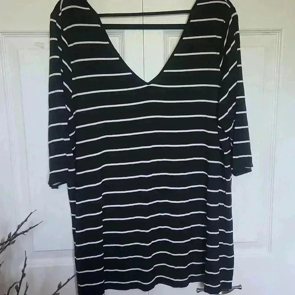 Michel Studio Lace Trim V-Neck Striped Tshirt -  Size 2X - Picture 8 of 9